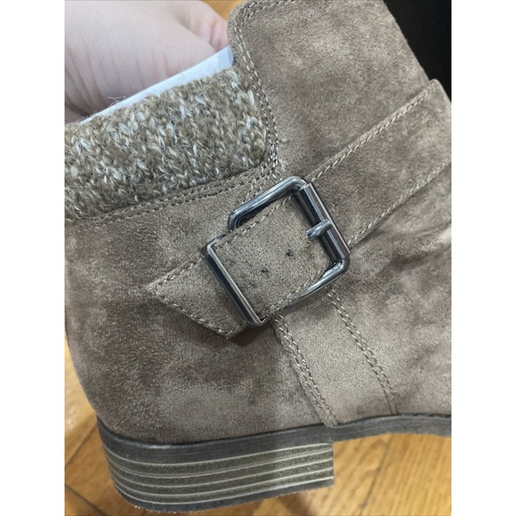 Torrid Buckle Boot Size 10.5 Taupe Ankle‎ Bootie Zip Up Winter - Picture 7 of 9